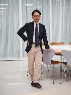 「アイテム（チノパンツ）」を使った、IZUMITAさん（メンズ・165cm・40代）の夏コーディネート