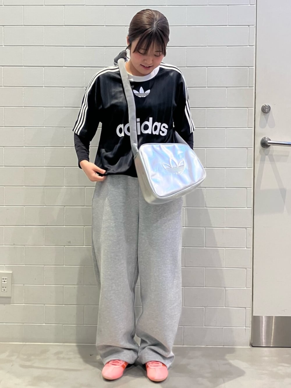IMさんの「アディカラー 半袖Tシャツ / アディダスオリジナルス adidas Originals（adidas）」を使ったコーディネートの1枚目の写真