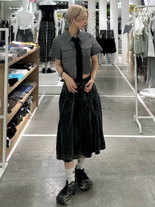 【上品ブルーでコーデが決まる♪】Dior★ミディプリーツスカート img_7a70d10ead191ce0279bc06465