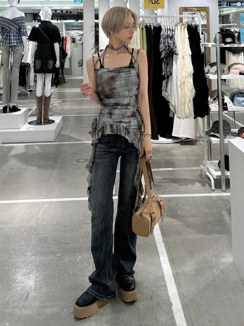 GOLDS infinity紫黒プリーツキャミソール インディペンデンス スケルトン クロノ 42mm、新たなカラー戦略