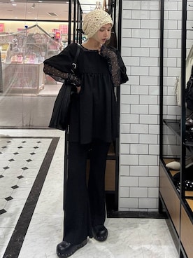 「LOWRYS FARM（ローリーズファーム）のヤワラカルイ２ＷＡＹショルダーＢＡＧ 115210（ショルダーバッグ、ブラック系）」を使った、Marikaさん（レディース・153cm）の春コーディネート