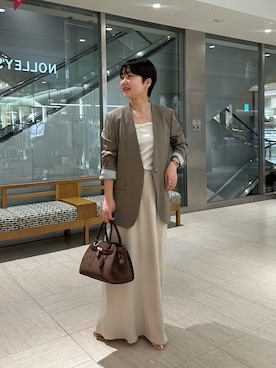 「アイテム（ノーカラージャケット）」を使った、RIKOさん（レディース・155cm）の秋コーディネート
