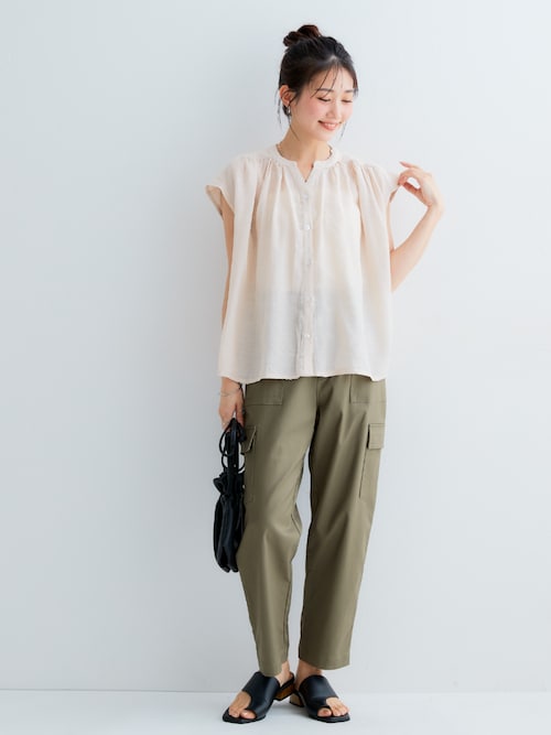 グリーン♡BEIGE ベイジ テーパードパンツ グリーン系｜パンツ｜BEIGE,(ベイジ)｜阪急百貨店公式通販サイト