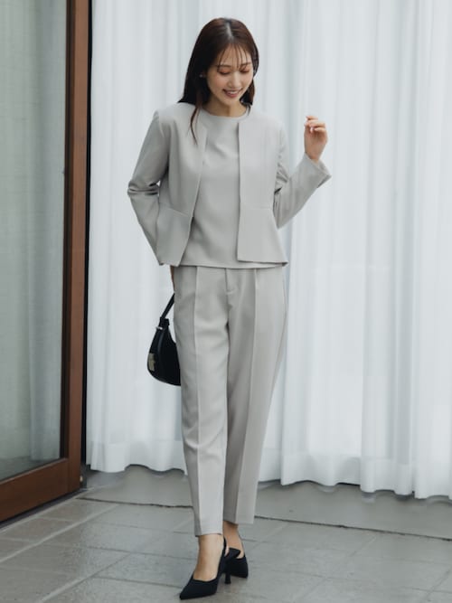 SHIPS グレー パンツスーツ 上下セット　ブラウス付き レディーススーツ上下 ブラウス付き SHIPS グレー パンツスーツ