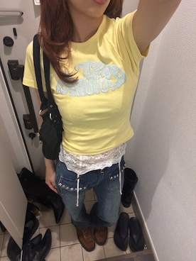 「WHO'S WHO gallery(フーズフーギャラリー)のデフォルメレースロゴチビT(Tシャツ/カットソー、イエロー系)」を使った、niinainさん(レディース・160cm)の春コーディネート