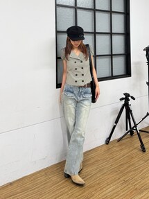 WHO'S WHO gallery（フーズフーギャラリー）の「Wボタンコンパクトパフ