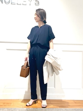 「学校」｜「アイテム（ジャケット/アウター）」を使った、ISHIDAさん（レディース・158cm）の春コーディネート