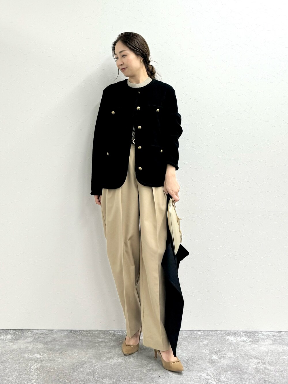 「ジャケット、ジャケットスタイル、ママコーデ、きれいめカジュアル、大人カジュアル、チノパン、秋服準備はじめました、初秋コーデ、秋先取りコーデ、お出かけコーデ、キレイめカジュアル、ママファッション、セットアップ、秋服、お仕事コーデ」｜「NOLLEY’Sのアイテム（パンツ、ベージュ系）」を使った、ISHIDAさん（レディース・158cm）の夏コーディネートの1枚目の写真