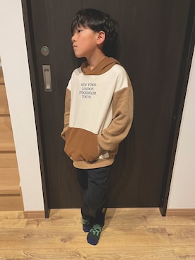 「H&M（エイチ・アンド・エム）のアイテム（パーカー）」を使った、arurikuさん（キッズ・125cm）の冬コーディネート