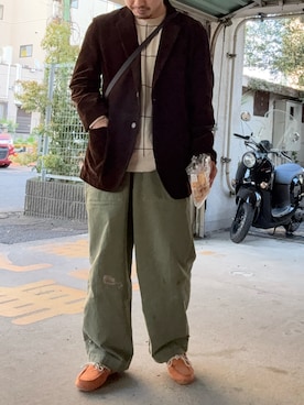 「Clarks（クラークス）のアイテム」を使った、ししまるさん（メンズ・173cm）の春コーディネート