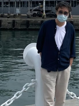 「ZARA（ザラ）のアイテム（チノパンツ、ベージュ系）」を使った、chi123pさん（メンズ・181cm）の冬コーディネート