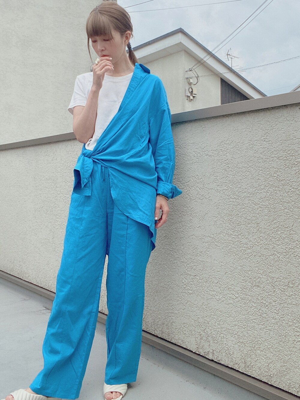 「シンプルコーデ、オトナカジュアル、サンダル、オトナ女子、骨格ウェーブ」｜「GUのアイテム（その他パンツ、ブルー系）」を使った、amu1002さん（レディース・159cm）の夏コーディネートの1枚目の写真
