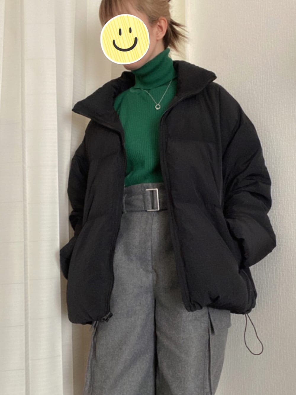 「Ungridのアイテム（カーゴパンツ、グレー系）」を使った、amu1002さん（レディース・159cm）の冬コーディネートの1枚目の写真
