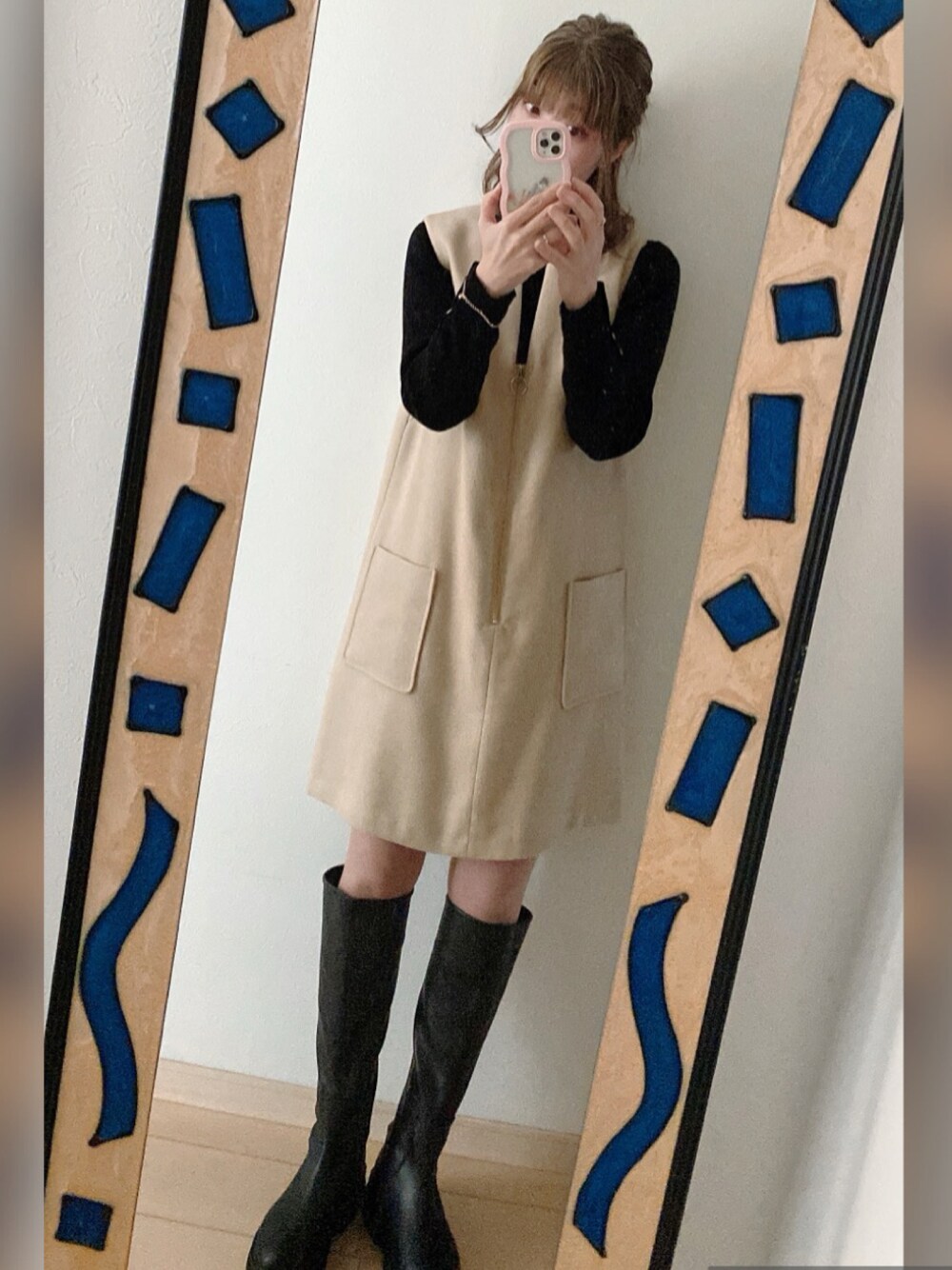 「JEANASISのラグソールバックジップロングブーツ/971015（ブーツ、ブラック系）」を使った、amu1002さん（レディース・159cm）の冬コーディネートの1枚目の写真