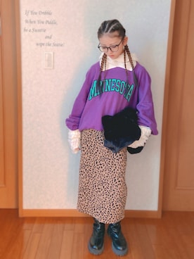 「WC（ダブル シー）のアイテム（スウェット）」を使った、miru⭐︎さん（キッズ・149cm）の冬コーディネート