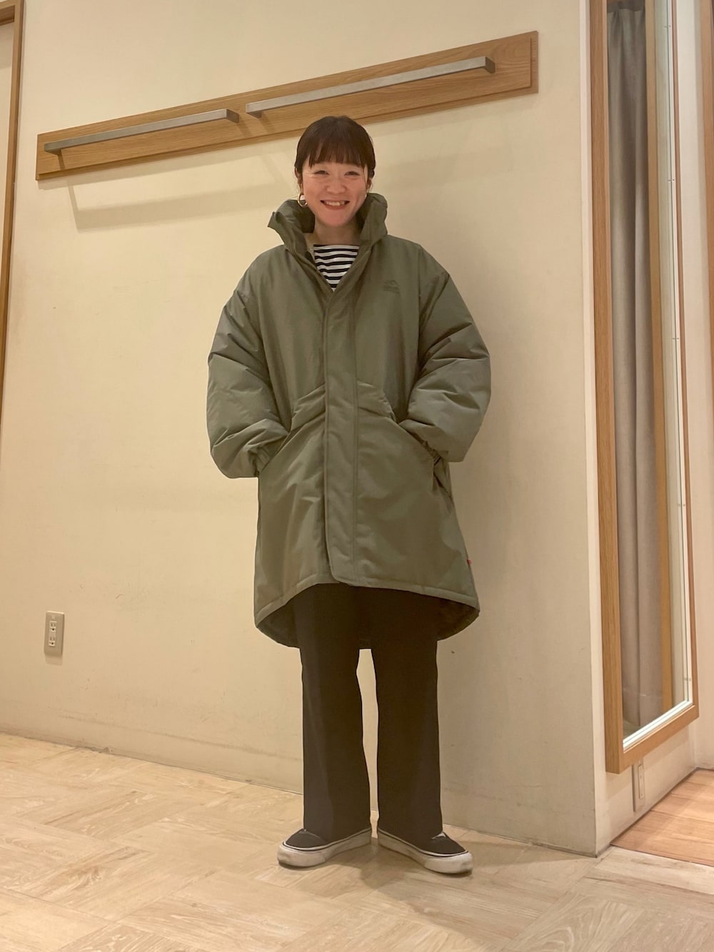 「フランクリンクライミング、FREDY&GLOSTER、franklinclimbing、モンスターパーカー、アウトドアスタイル、オトナ女子、カジュアルコーデ、おしゃれさんと繋がりたい、シンプル、大人コーデ、ボーダー、ootd、ラゾーナ川崎、アウター、シンプルコーデ」｜「Franklin Climbingの【Franklin Climbing/フランクリンクライミング】モンスターパーカー（ミリタリージャケット、グリーン系）」を使った、ほこさん（レディース・158cm）の冬コーディネートの1枚目の写真