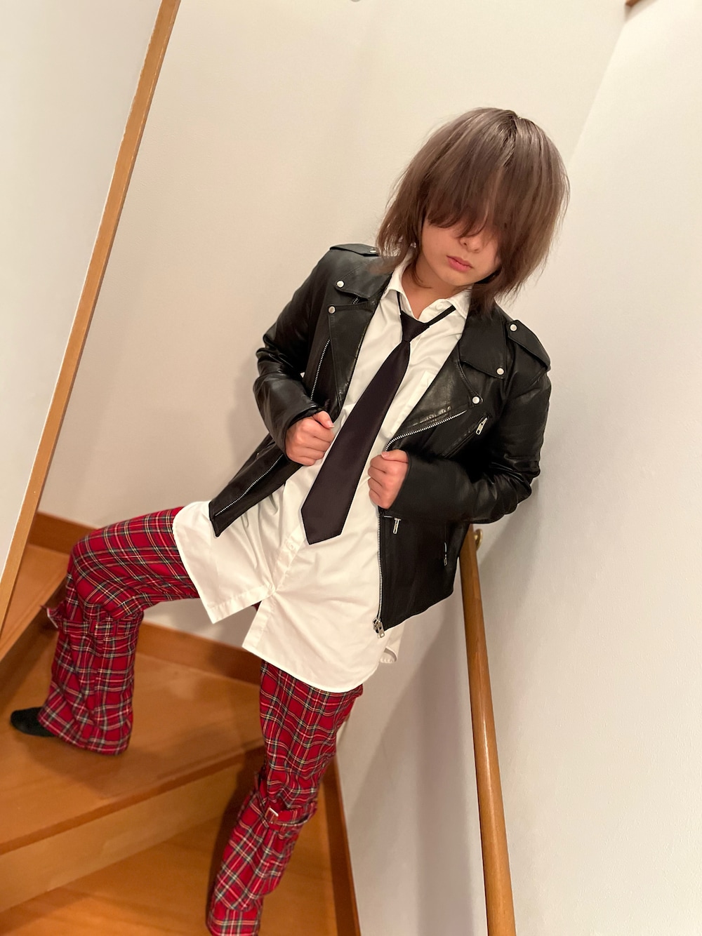 「LAD MUSICIANのアイテム（ライダースジャケット、ブラック系）」を使った、death666ttさん（メンズ・160cm）の春コーディネートの1枚目の写真