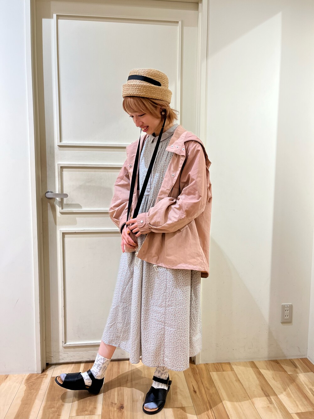 「サマンサ モスモス(Samansa Mos2)、サマンサモスモス、春服デビュー宣言、春服コーデ、春、春色、春服、マウンテンパーカー、ミントグリーン、ワンピース、春服みてみて、オトナカワイイ、ガーリー、お出かけコーデ、イオンモール高の原」｜「Samansa Mos2の配色マウンテンパーカー（ブルゾン、ピンク系）」を使った、さっこんさん（レディース・162cm）の春コーディネートの1枚目の写真