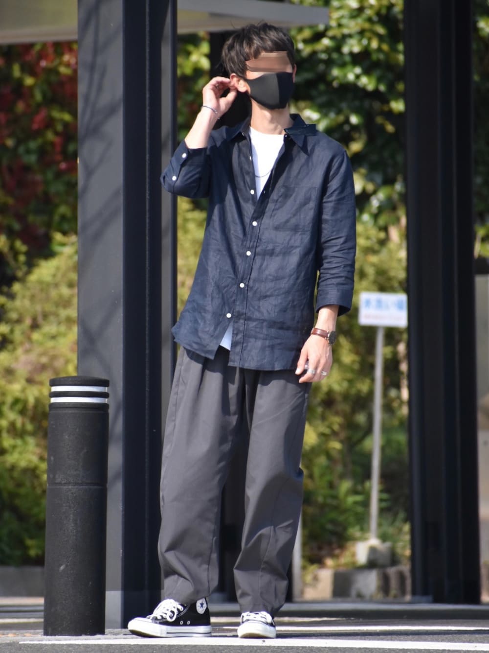 「rosso men、urbanresearchrossomen、春コーデ、リネン、リネン7分袖シャツ、春シャツ、レイヤードスタイル、カジュアル、ネイビー、休日スタイル、大人カジュアル、R2022コーデ、PR」｜「URBAN RESEARCH ROSSO MENの『XLサイズ』リネン七分袖シャツ（シャツ/ブラウス、ブルー系）」を使った、y_Oさん（メンズ・168cm）の春コーディネートの1枚目の写真