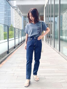 Tシャツ カットソーを使った ブルーtシャツ のレディース人気ファッションコーディネート Wear