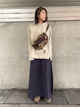 「アイテム（ボディバッグ/ウエストポーチ、グリーン系）」を使った、SAKIさん（レディース・152cm）の冬コーディネート