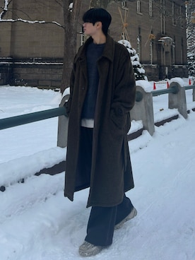 「アイテム（ステンカラーコート、ブラウン系）」を使った、ゆーたさん（メンズ・180cm）の冬コーディネート