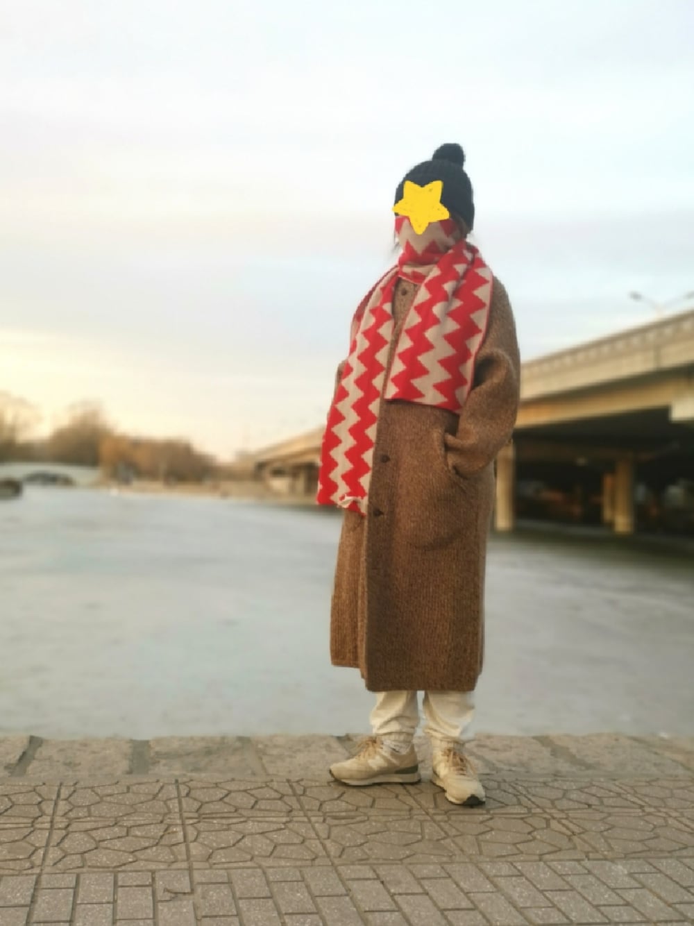 「ootd、chinese new year、winter wearing、冬コーデ、45R、Jo Gordon、TOPSHOP、new balance 574、Maillard style」｜「45Rのアルル杢杢ニットのチロリアンコート（チェスターコート、ブラウン系）」を使った、Mi.Gatoさん（レディース・164cm）の冬コーディネートの1枚目の写真