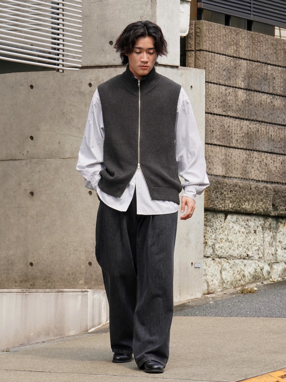 メンズ お洒落 ベスト 着回し トレンド 人気 シンプル ベストを使った「シンプルスタイル」のメンズ人気ファッション