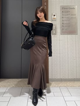 「アイテム（スカート、ブラウン系）」を使った、riendaofficialさん（レディース・160cm）の秋コーディネート
