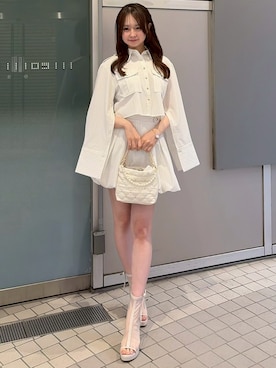 「rienda（リエンダ）のチェーンデコレーションミニバッグ 春服（ショルダーバッグ、ホワイト系）」を使った、riendaofficialさん（レディース・154cm）の春コーディネート