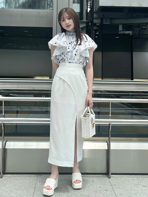 riendaofficial����̃V���c/�u���E�X�u�A���X���t�����X���[�u�u���E�X�irienda�b���G���_�j�v���g�����R�[�f�B�l�[�g