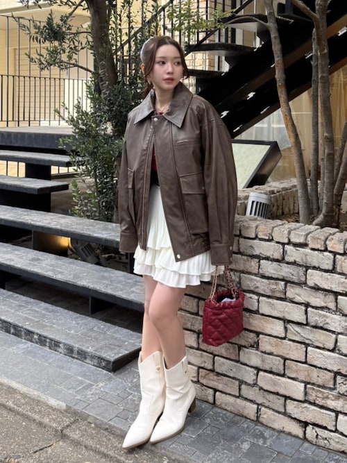 春ブルゾン イタリアのファッションブランド(ヤンマイエン) ライナー付きフェイクレザーブルゾン 春服（ライダースジャケット