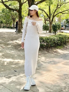 「淡色カジュアル」｜「アイテム（ワンピース/ドレス）」を使った、riendaofficialさん（レディース・167cm）の秋コーディネート