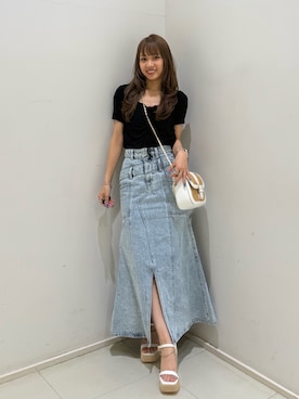 「rienda（リエンダ）のダブルベルトマーメイドデニムスカート　春服　夏服（デニムスカート、ブルー系）」を使った、riendaofficialさん（レディース・154cm）の夏コーディネート