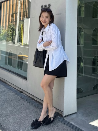「rienda(リエンダ)のベルト付きセンタープレスショートパンツ 春服(その他パンツ)」を使った、riendaofficialさん(レディース・159cm)の春コーディネート