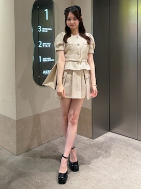 「rienda（リエンダ）のWRRロゴトートバッグ（トートバッグ、ホワイト系）」を使った、riendaofficialさん（レディース・154cm）の春コーディネート