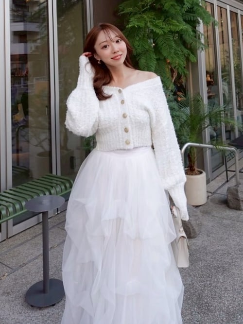 デザインボタンオフショルニットカーディガントップス 春服