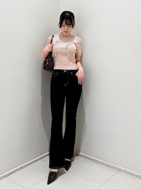 「rienda（リエンダ）のぷりぷりヒップデニムフレアパンツ 秋服（デニムパンツ、ブルー系）」を使った、riendaofficialさん（レディース・154cm）の秋コーディネート