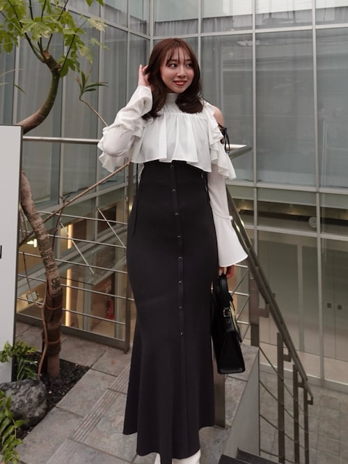 オープンショルダーフリルニットセットワンピース 春服（ワンピース