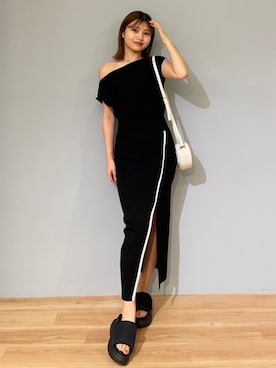 riendaofficialさん（レディース・165cm）の春コーディネート