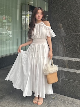 「rienda（リエンダ）の【EC先行発売】2WAYホルターネックロンパース 春服 夏服（ワンピース、ホワイト系）」を使った、riendaofficialさん（レディース・157cm）の春コーディネート