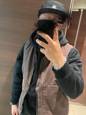 「アイテム（ダウンベスト、ブラウン系）」を使った、Far_West_Co.さん（メンズ・170cm）の春コーディネート