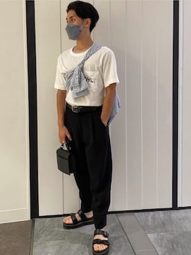 「HARE（ハレ）のアイテム（パンツ）」を使った、アンドリューさん（メンズ・172cm）の秋コーディネート