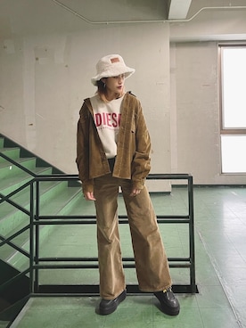 「DIESEL（ディーゼル）のアイテム（ハット）」を使った、Angiさん（レディース・169cm）の秋コーディネート