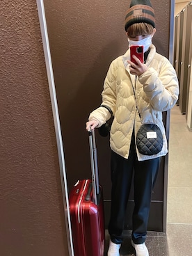 「Acne Studios（アクネストゥディオズ）のアイテム（ニットキャップ/ビーニー）」を使った、Saraさん（レディース・156cm）の冬コーディネート
