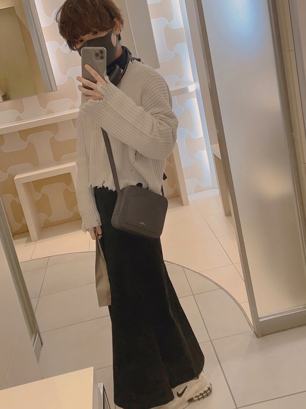 A.P.C. LOUISETTE レザー ショルダーバッグ A.P.C. LOUISETTE レザー ショルダーバッグ 2025年最新】louisetteの