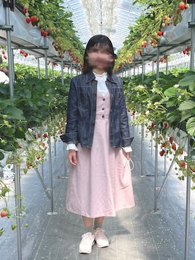 「いまどきジャケット写真」｜「アイテム（ジャンパースカート）」を使った、ありさん（レディース・157cm）の春コーディネート