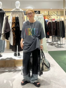 「LEPSIM（レプシィム）の箔花柄キャミワンピース　1044384（ワンピース、ブラック系）」を使った、miiisanさん（レディース・150cm）の夏コーディネート