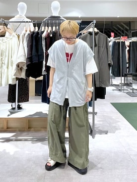「LEPSIM（レプシィム）のカラーロゴTEE　1049028（Tシャツ/カットソー、ホワイト系）」を使った、miiisanさん（レディース・150cm）の夏コーディネート