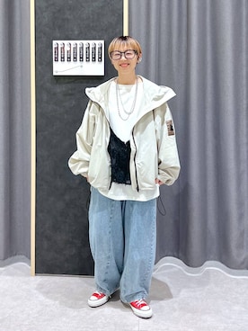 「LEPSIM（レプシィム）のイージーコクーンデニムパンツ　661665（デニムパンツ、ブルー系）」を使った、miiisanさん（レディース・150cm）の春コーディネート